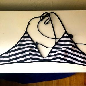 Lululemon Reversible Black/White Bikini Top